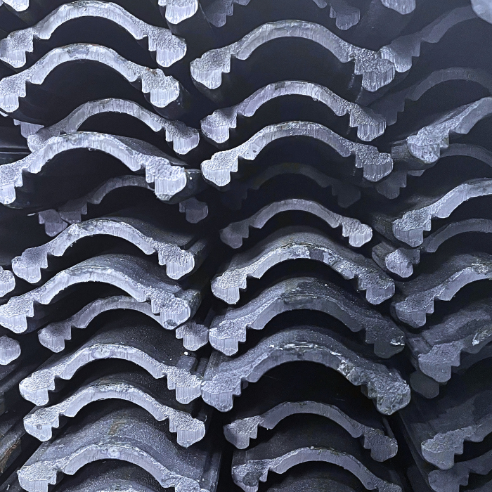 Molded Steel Cap Rail (Ornamental Handrail Molding) Molded Steel Cap Rail (Ornamental Handrail Molding)
